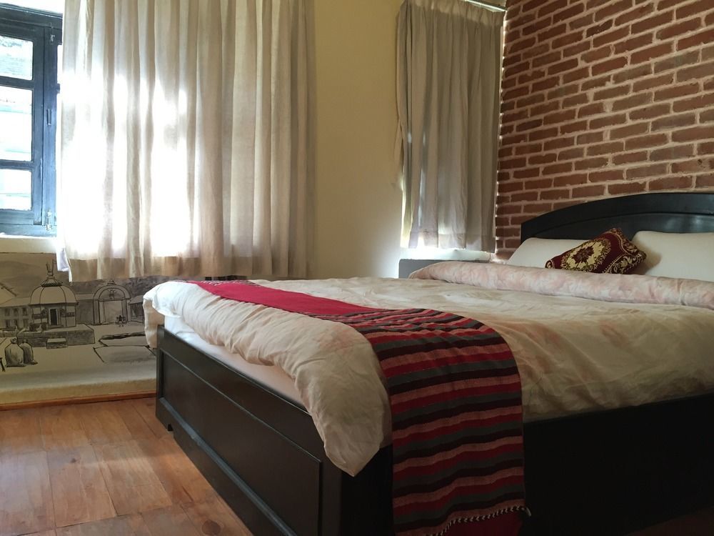 Tulaja Boutique Hotel Bhatgoan Екстериор снимка